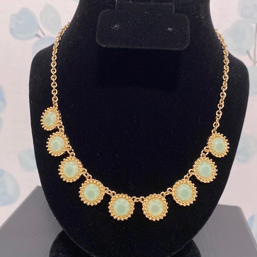 🟢 SALE Gold Tone Necklace with Resin Cabochons